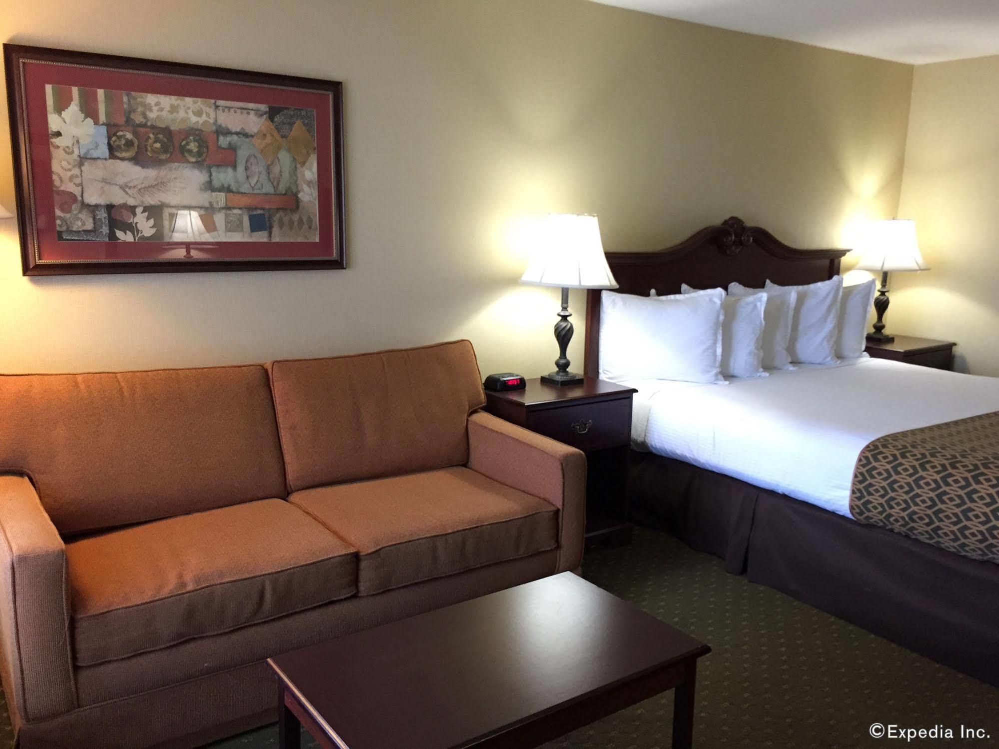 Anaheim Camelot Inn & Suites Eksteriør billede