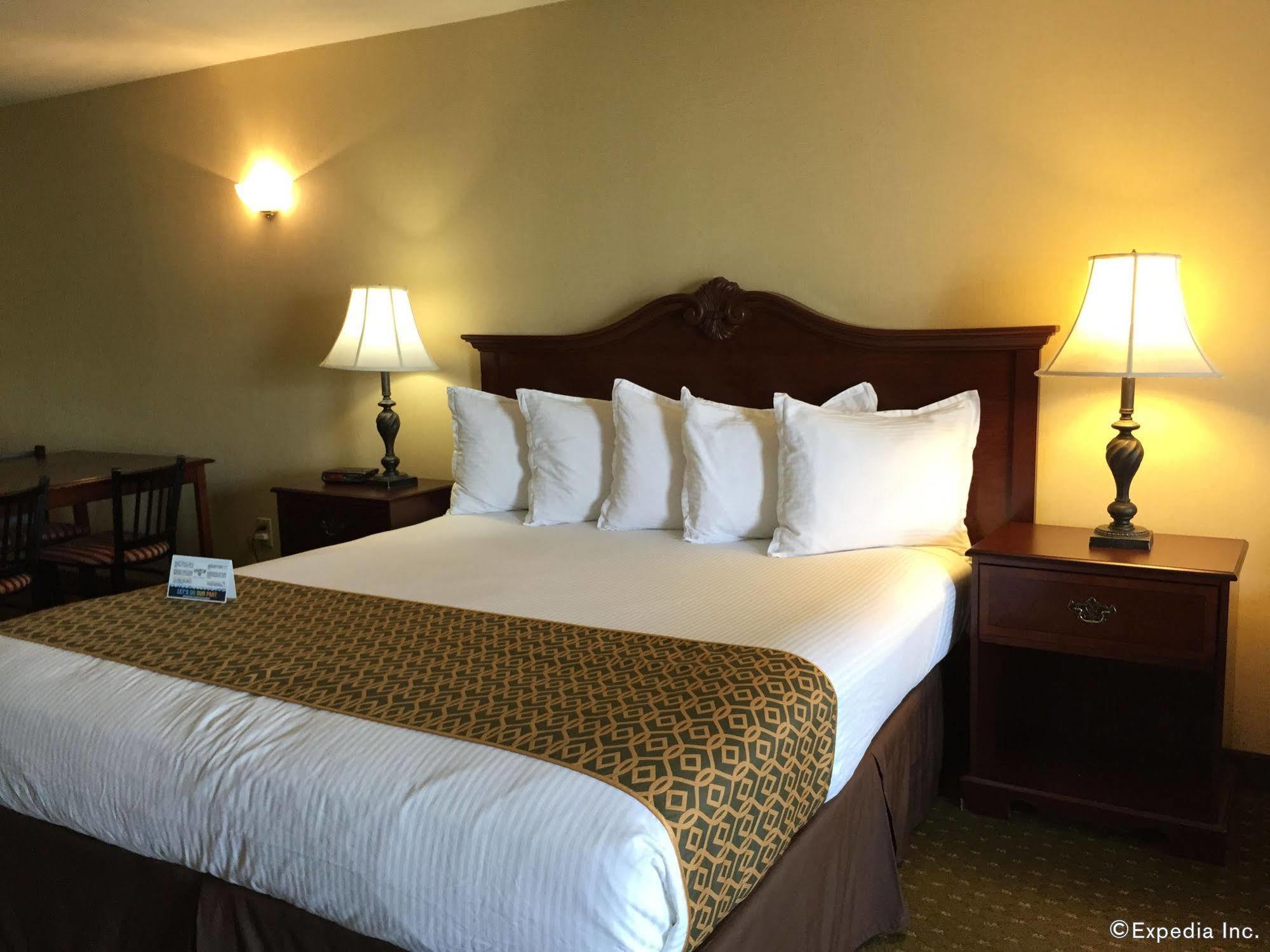 Anaheim Camelot Inn & Suites Eksteriør billede
